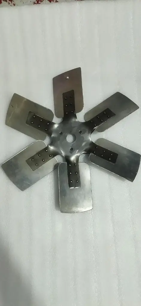 New Fan (450 Diameter) for Mahindra Tractor (006000892F1)