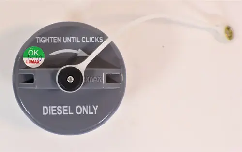 FUEL CAP FOR MAHINDRA TRACTOR (006016137D1)