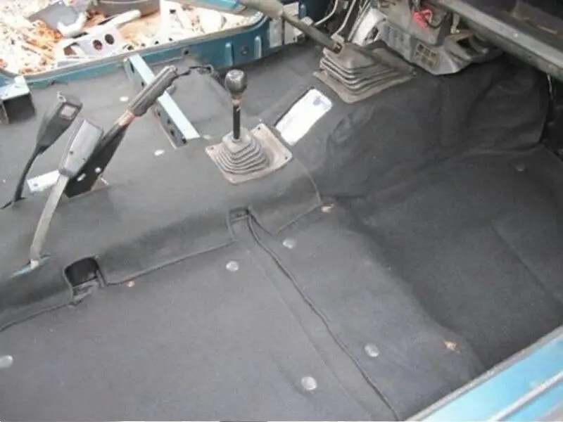 Carpet Felt SUZUKI SAMURAI 80'-95' for Left Hand Drive-Set of 4+Black+ Fittings