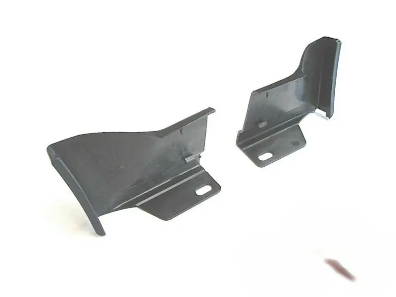 SUZUKI ROCKER CORNER TRIM MOULDING / LEFT OR RIGHT SIDE SAMURAI 85-95