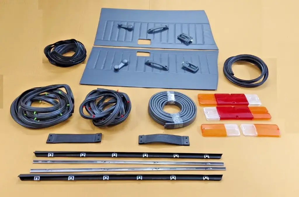 SAMURAI '80-'95 DOOR / GLASS / Both Door Overhaul Seal Garnish Kit - SUZUKI