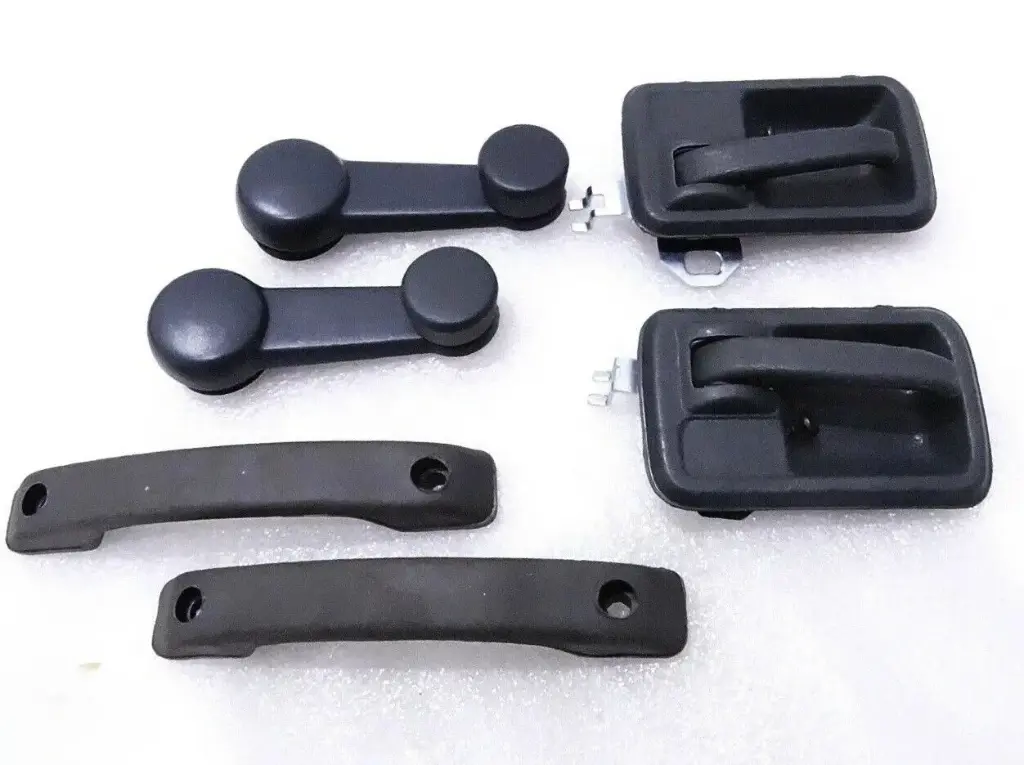 NEW SUZUKI SAMURAI SIERRA DROVER GYPSY INNER COMPLETE HANDLE SET