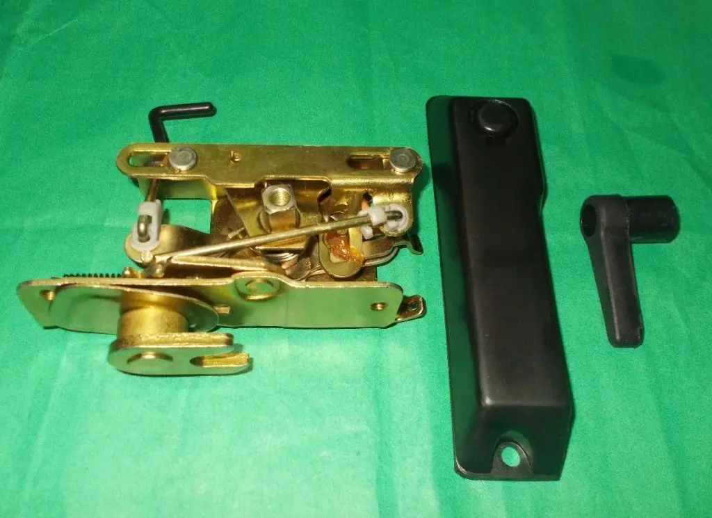 Suzuki Samurai Soft Top Tailgate Tail Gate Latch + Handle Cover 86-95