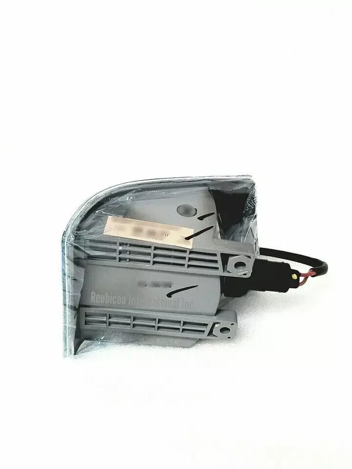 PARKING LAMP FRONT RH FOR MAHINDRA TRACTOR 007700746C91