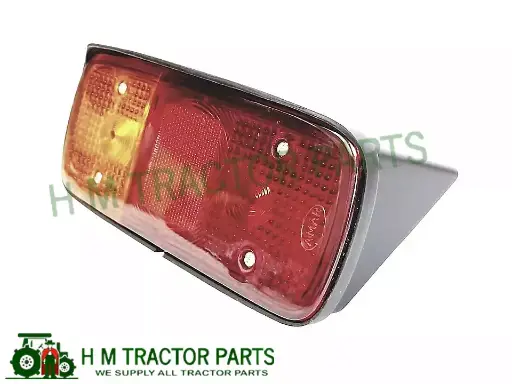MAHINDRA TRACTOR TAIL LIGHT THREE IN ONE LAMP RH E007700589C91/007700589C91