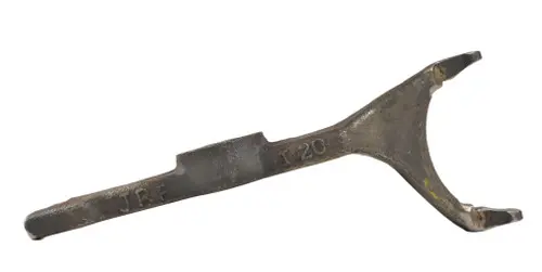 REVERSE LINK FORK FOR TRANSMISSION ON MAHINDRA TRACTOR (006507521C1)