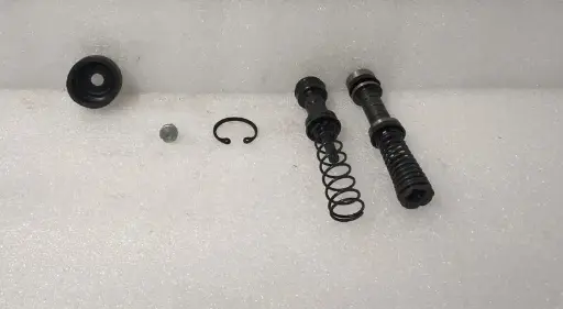 Brake Master Cylinder Repair Kit for Suzuki Samurai SJ413