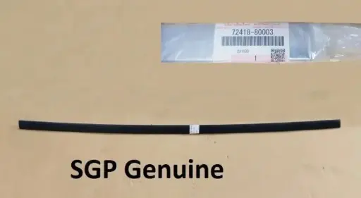 Suzuki Samurai SJ413 Soft Top Front Garnish Molding Connector Trim 72419-830